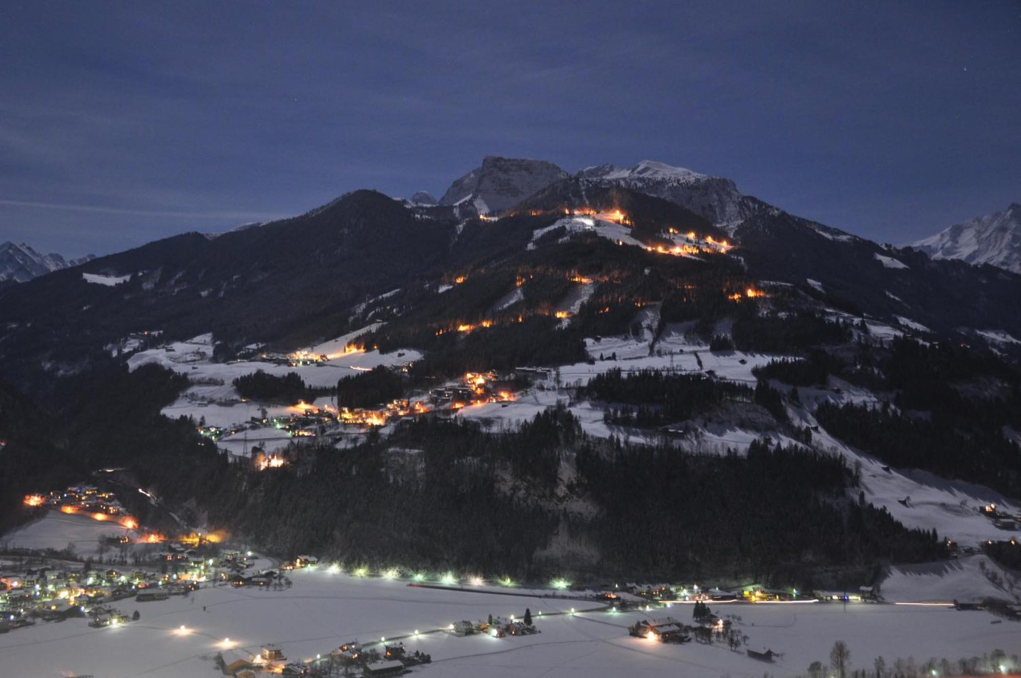 Ferienwohnung Ausblick Zillertal 하이젠베르크 외부 사진