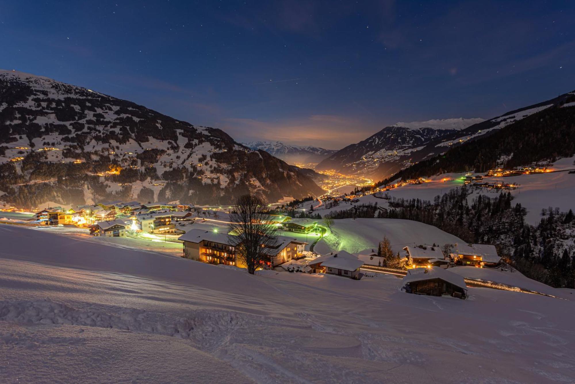 Ferienwohnung Ausblick Zillertal 하이젠베르크 외부 사진