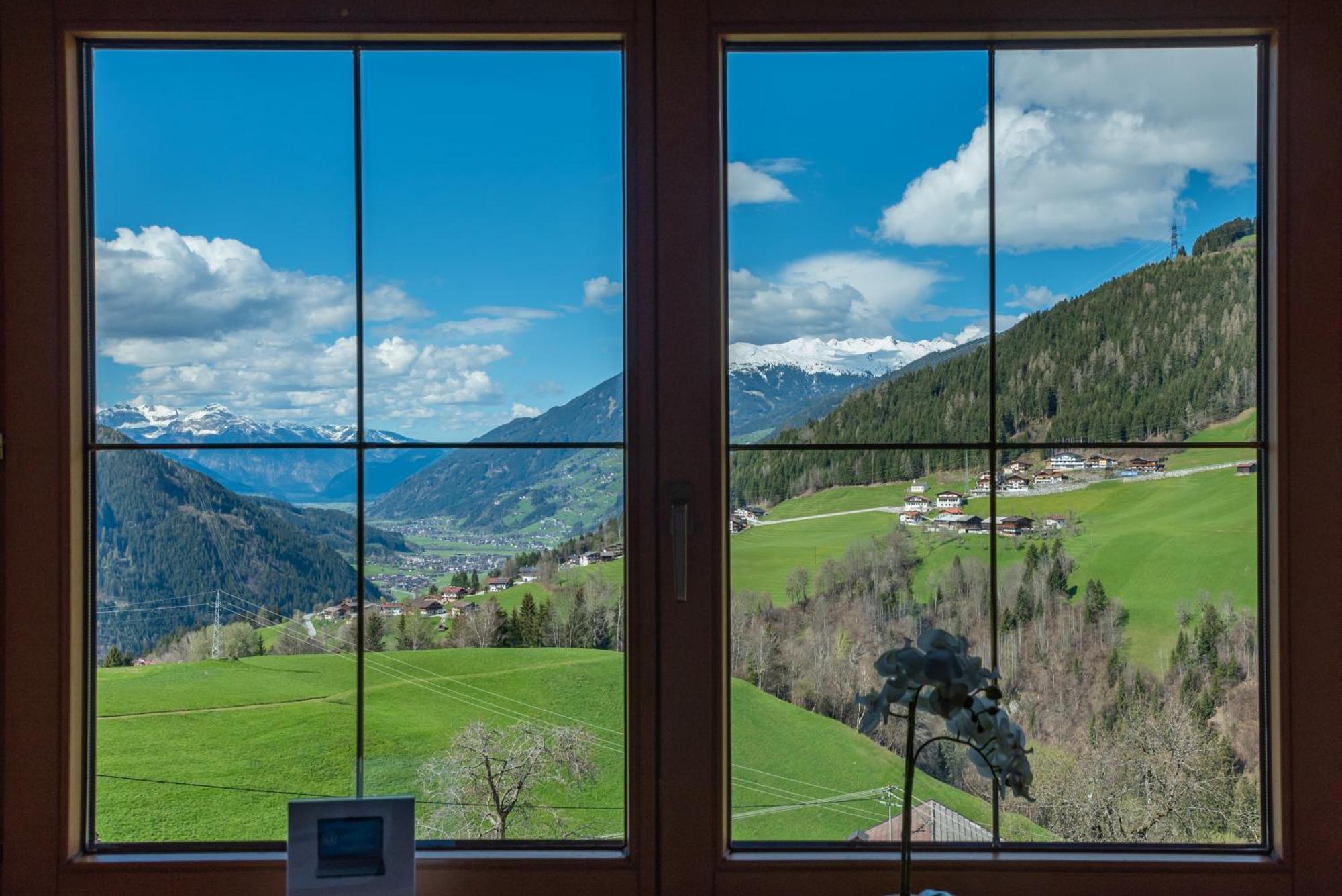 Ferienwohnung Ausblick Zillertal 하이젠베르크 외부 사진